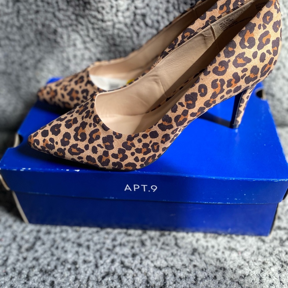 Apt. 9 Leopard-Print Pointed Toe Pumps - Brown and Black - Picture 3 of 12